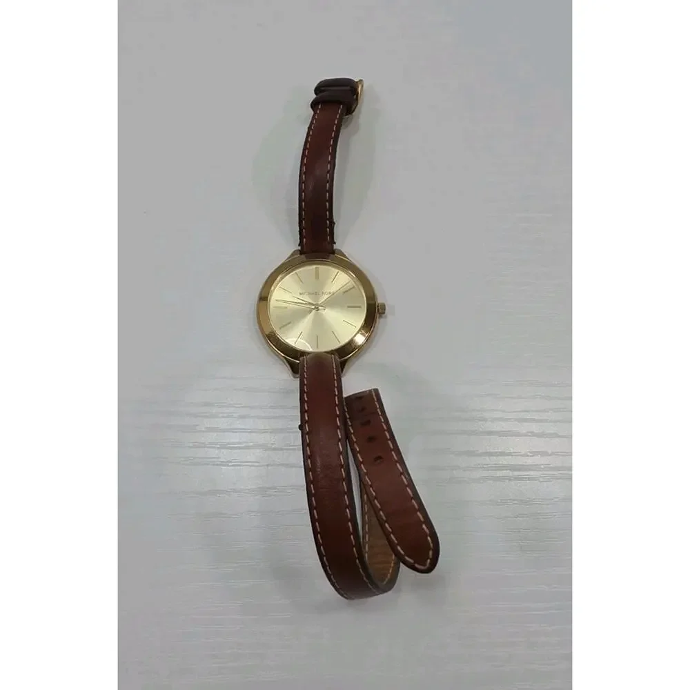 Michael Kors MK2256 Womens Runway Gold Tone Watch Leather Strap New Battery W266